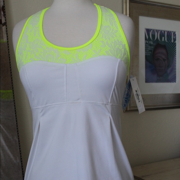 the softest work out top - Picture 2 of 8